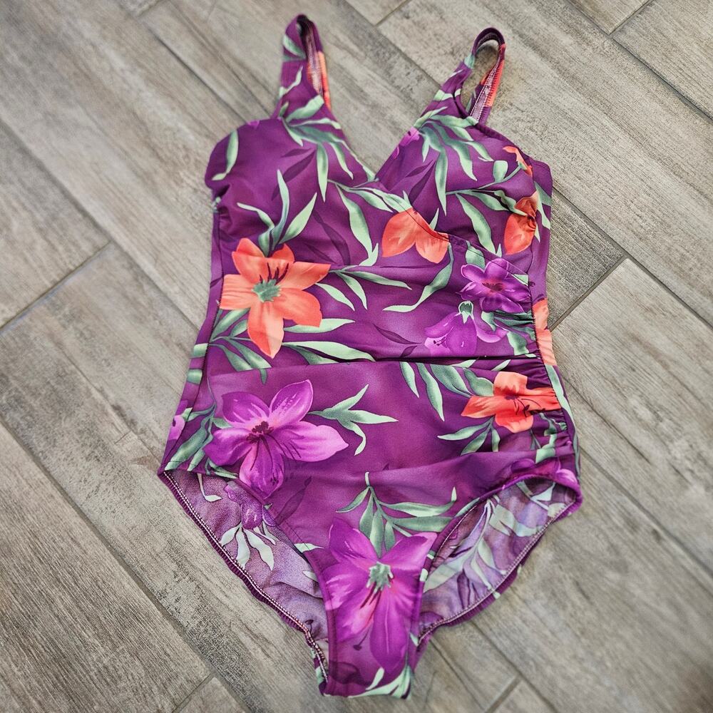 Miraclesuit One Piece‎ Swimsuit Women’s Size 10 Purple Floral Tummy Control Swim